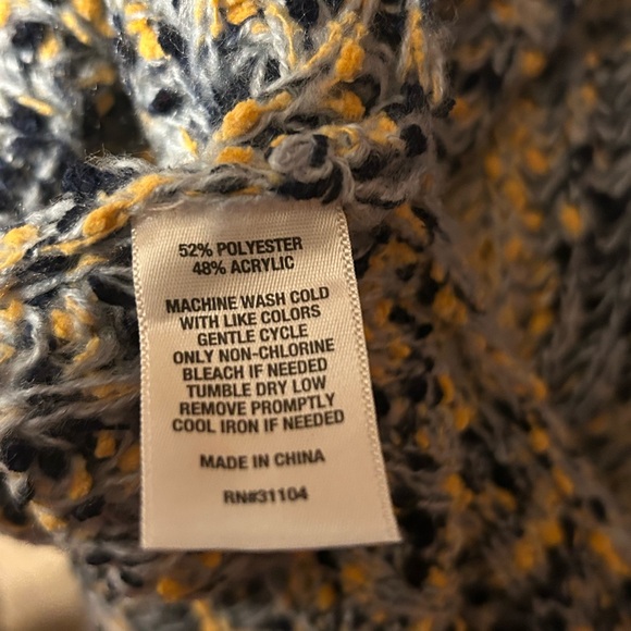 New Directions sweater - Picture 6 of 6